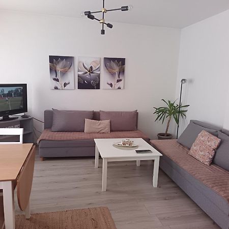 Enjoy Traveling Apartment Tuzla Bagian luar foto