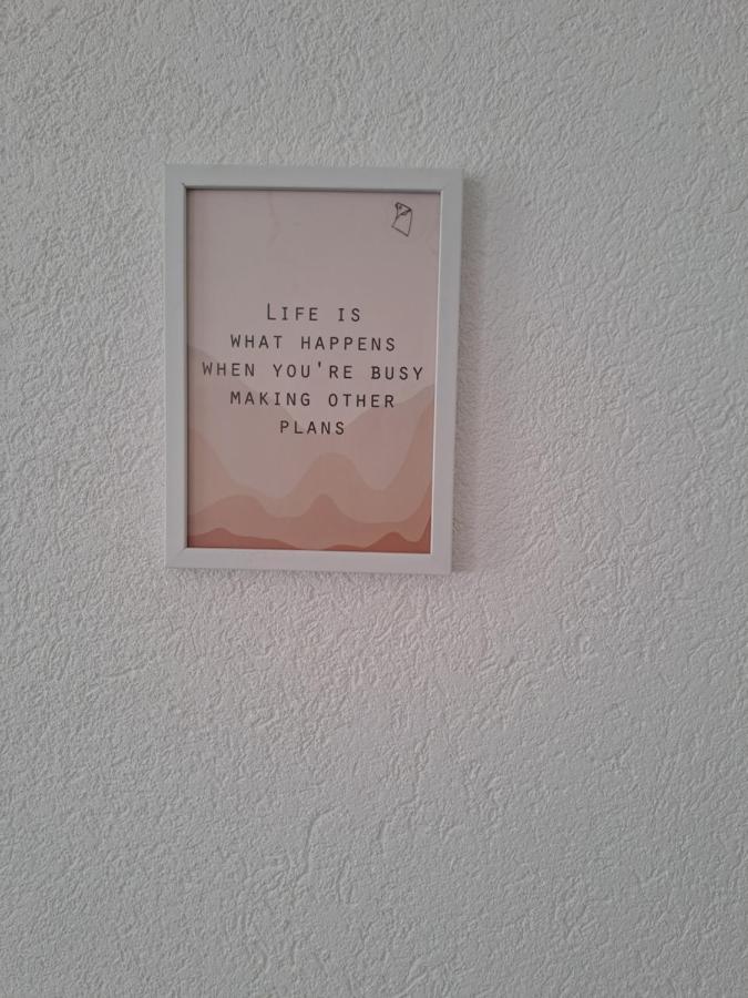 Enjoy Traveling Apartment Tuzla Bagian luar foto