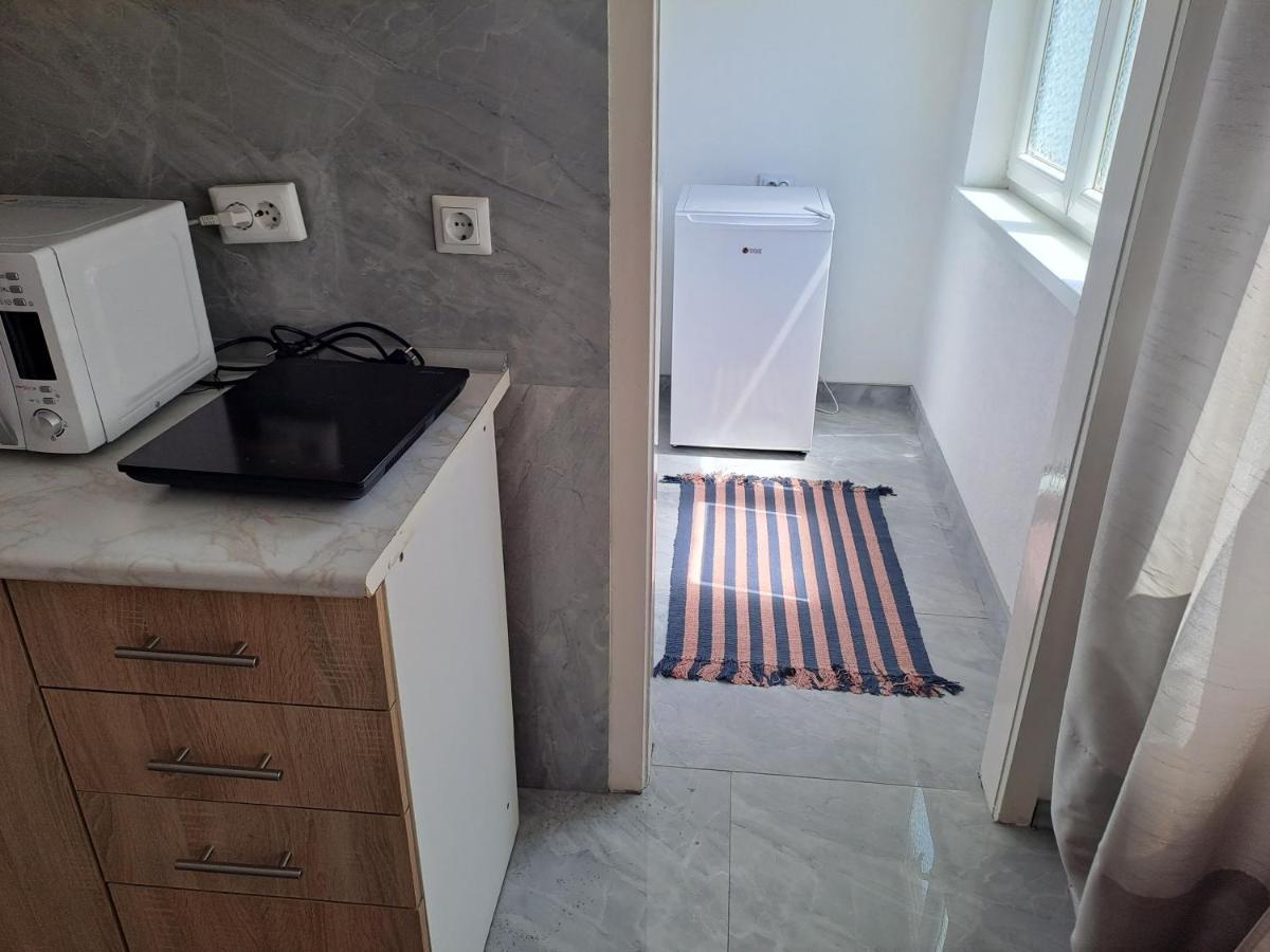 Enjoy Traveling Apartment Tuzla Bagian luar foto
