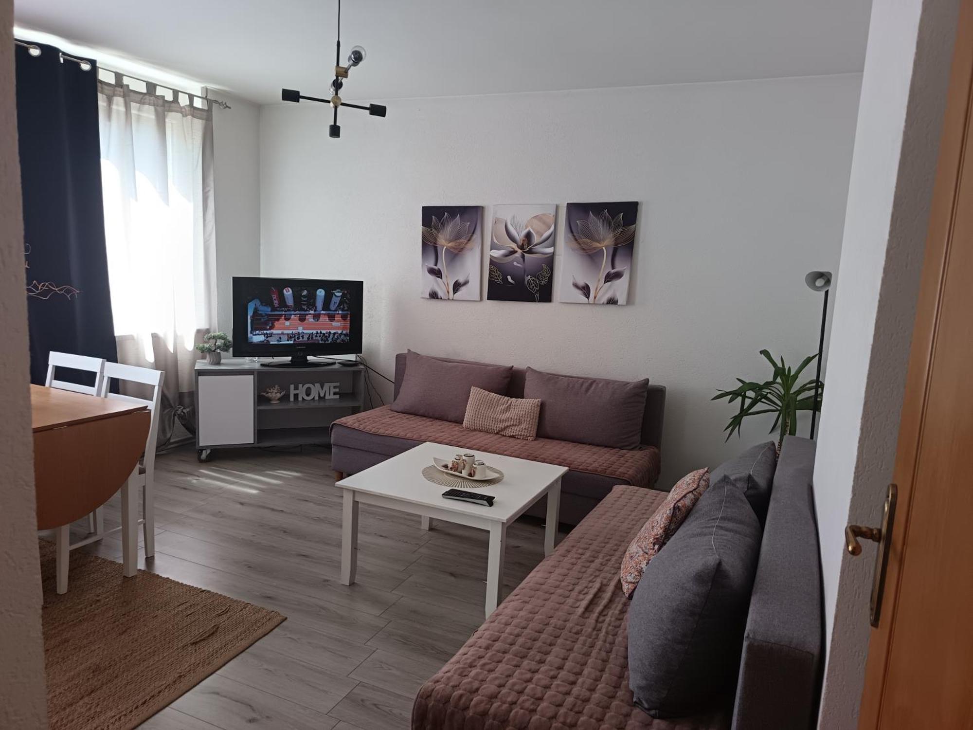Enjoy Traveling Apartment Tuzla Bagian luar foto